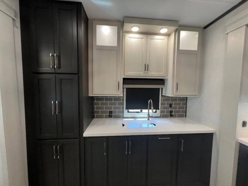 2025 Keystone RV 2025 Keystone RV Alpine Avalanche Edition - thumbnail 23