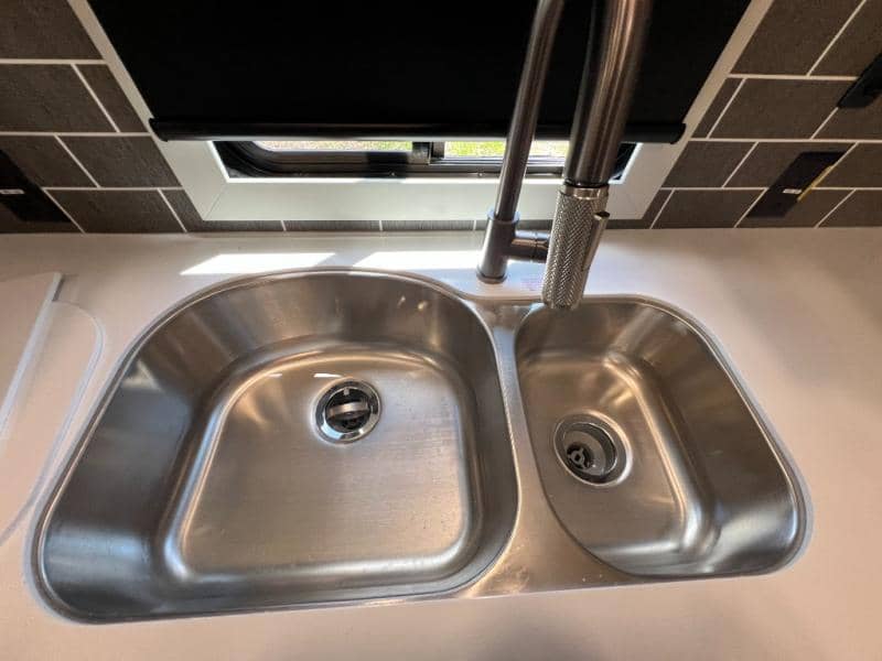 2025 Keystone RV 2025 Keystone RV Alpine Avalanche Edition - thumbnail 27