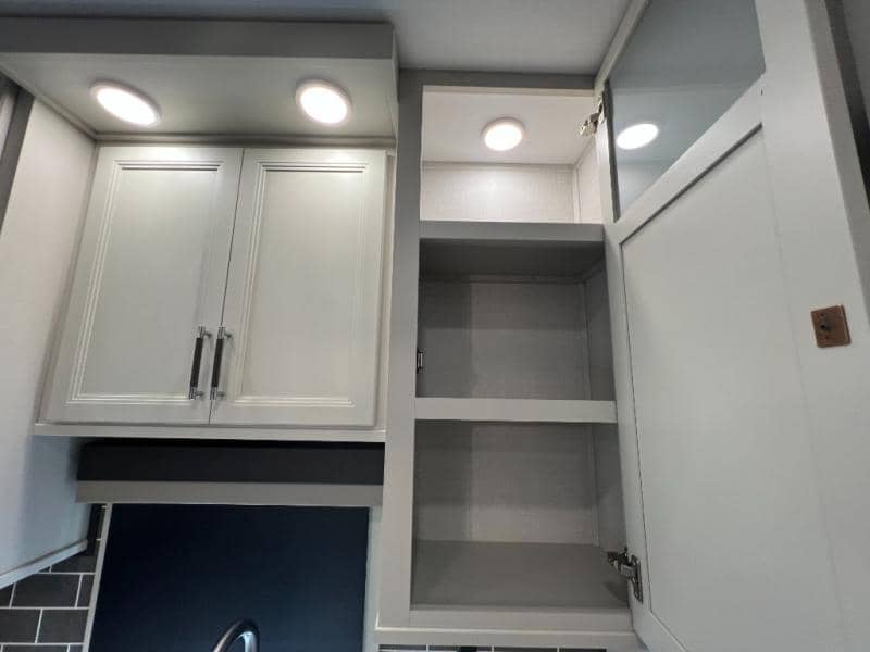 2025 Keystone RV 2025 Keystone RV Alpine Avalanche Edition - thumbnail 28