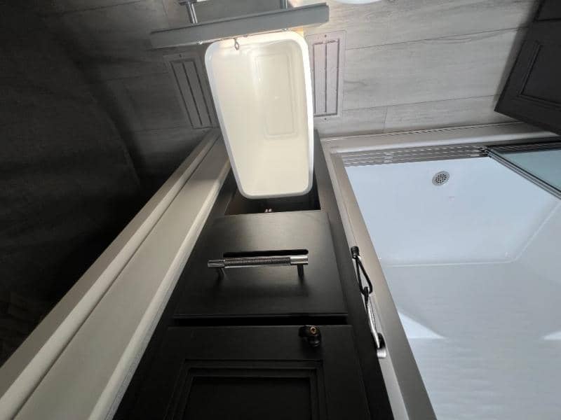 2025 Keystone RV 2025 Keystone RV Alpine Avalanche Edition - thumbnail 41