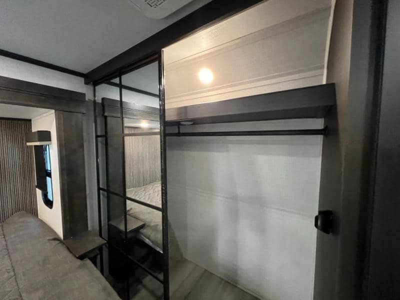 2025 Keystone RV 2025 Keystone RV Alpine Avalanche Edition - thumbnail 50