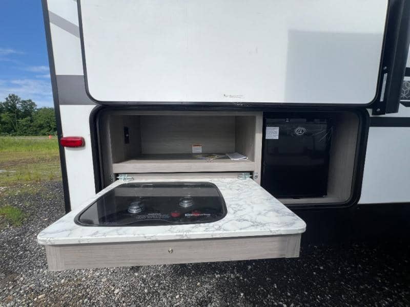 2022 Dutchmen 2022 Dutchmen Coleman Light - thumbnail 9