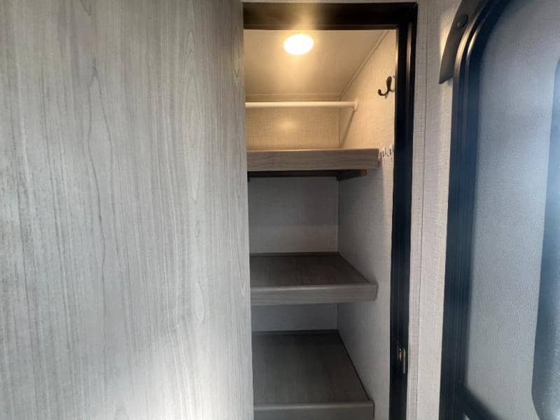 2022 Dutchmen 2022 Dutchmen Coleman Light - thumbnail 12