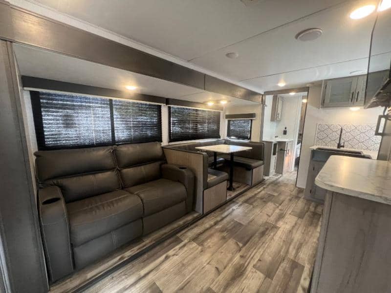 2022 Dutchmen 2022 Dutchmen Coleman Light - thumbnail 13