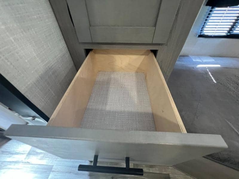 2022 Dutchmen 2022 Dutchmen Coleman Light - thumbnail 18