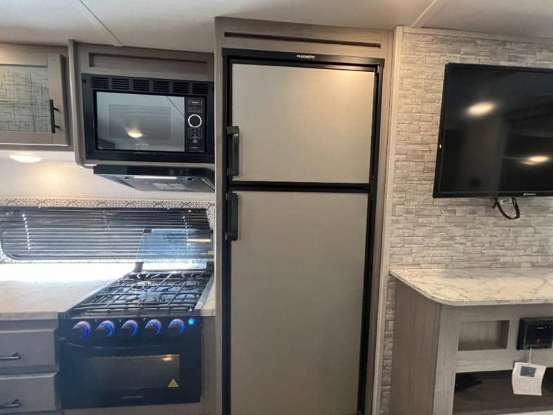 2022 Dutchmen 2022 Dutchmen Coleman Light - thumbnail 23