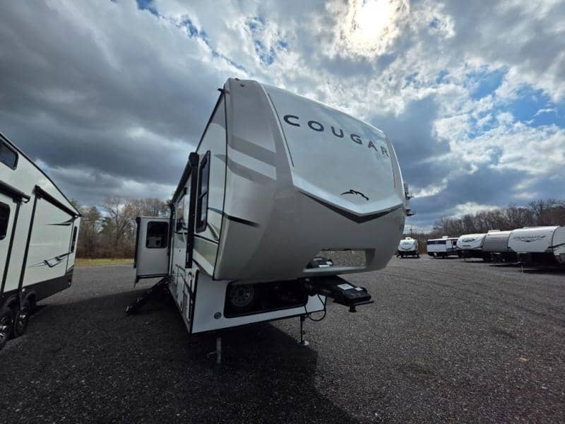 2024 Keystone RV 2024 Keystone RV Cougar - thumbnail 2