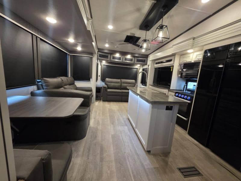 2024 Keystone RV 2024 Keystone RV Cougar - thumbnail 16