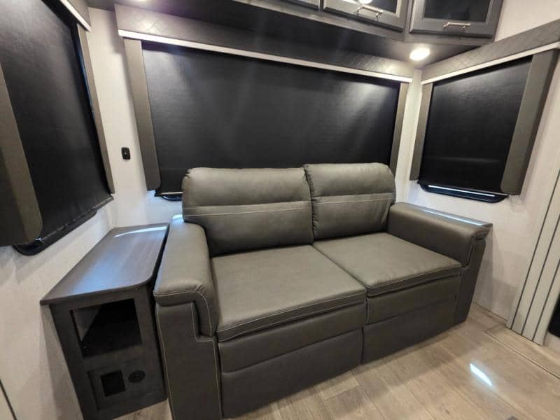 2024 Keystone RV 2024 Keystone RV Cougar - thumbnail 22