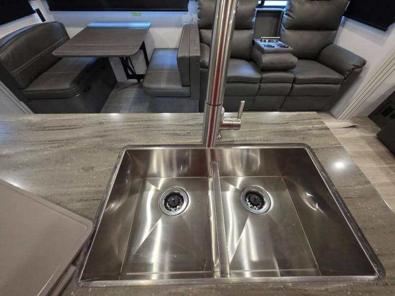 2024 Keystone RV 2024 Keystone RV Cougar - thumbnail 29