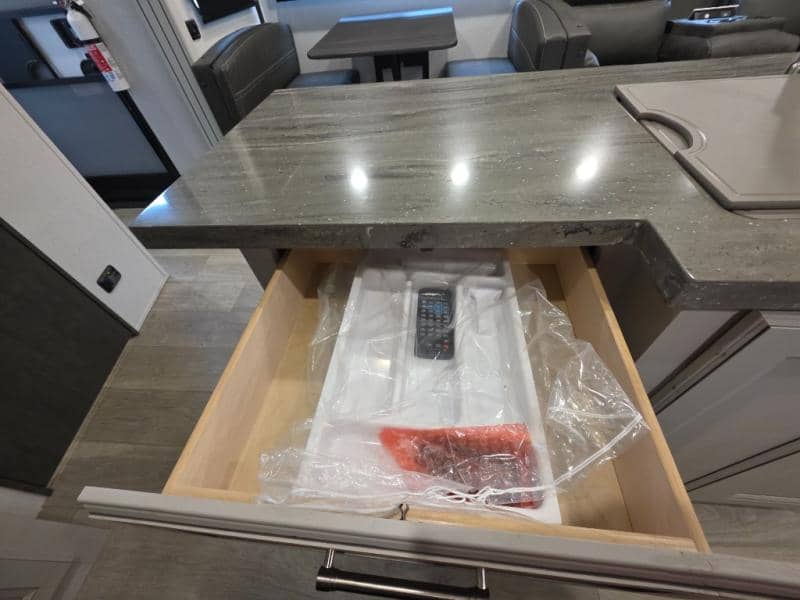 2024 Keystone RV 2024 Keystone RV Cougar - thumbnail 31