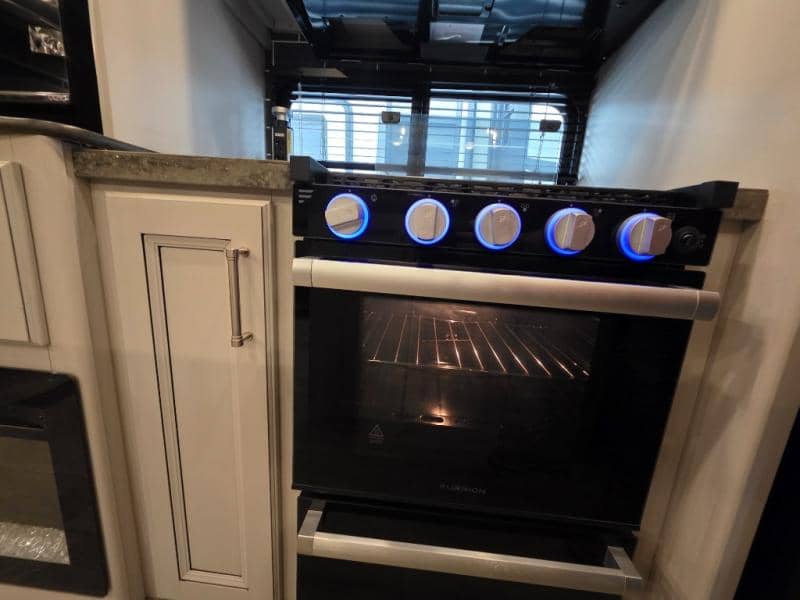 2024 Keystone RV 2024 Keystone RV Cougar - thumbnail 33