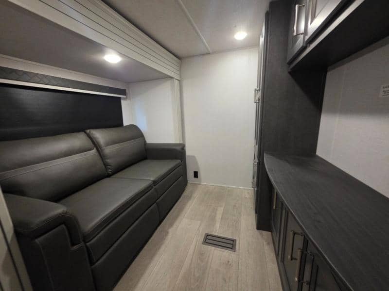 2024 Keystone RV 2024 Keystone RV Cougar - thumbnail 40