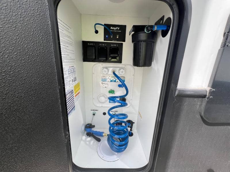 2025 Keystone RV 2025 Keystone RV Alpine Avalanche Edition - thumbnail 8