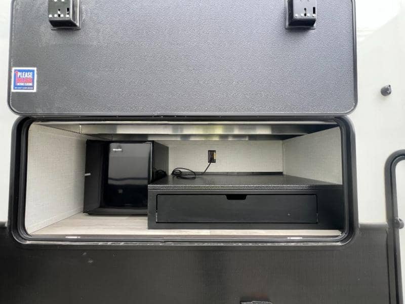 2025 Keystone RV 2025 Keystone RV Alpine Avalanche Edition - thumbnail 12