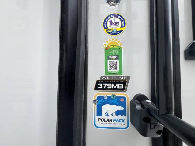 2025 Keystone RV 2025 Keystone RV Alpine Avalanche Edition - thumbnail 16