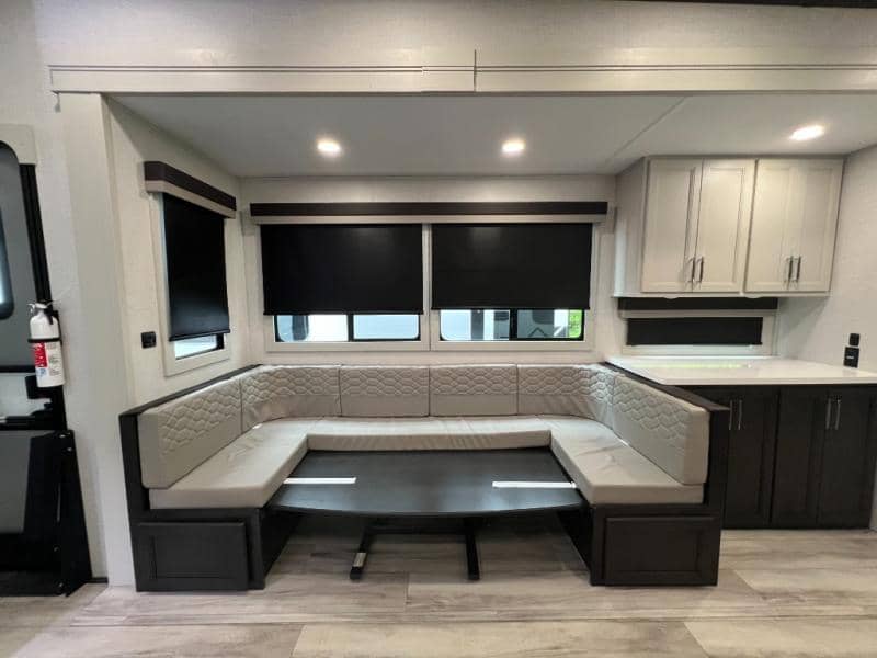 2025 Keystone RV 2025 Keystone RV Alpine Avalanche Edition - thumbnail 20