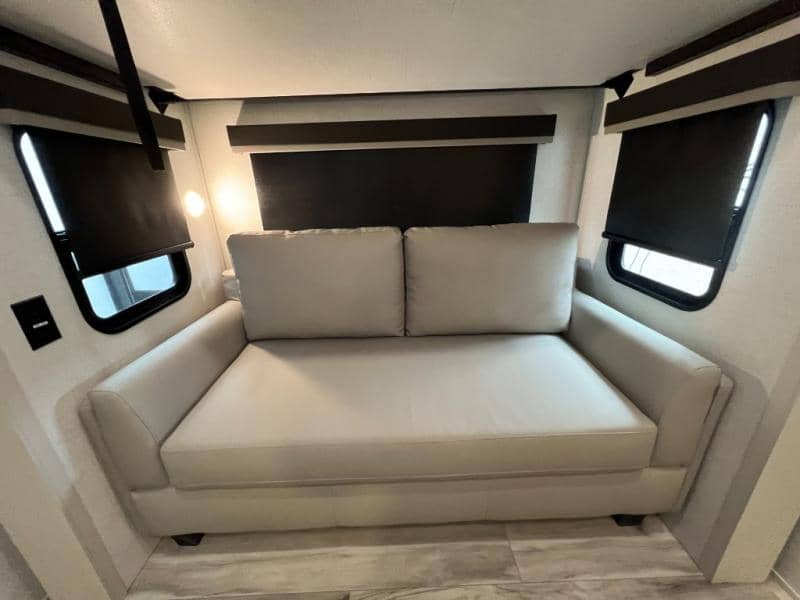 2025 Keystone RV 2025 Keystone RV Alpine Avalanche Edition - thumbnail 39