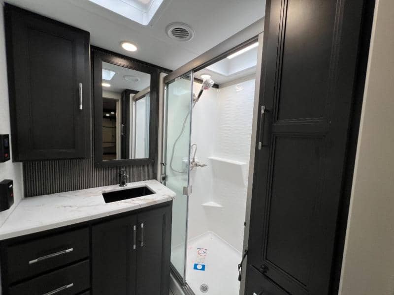 2025 Keystone RV 2025 Keystone RV Alpine Avalanche Edition - thumbnail 52