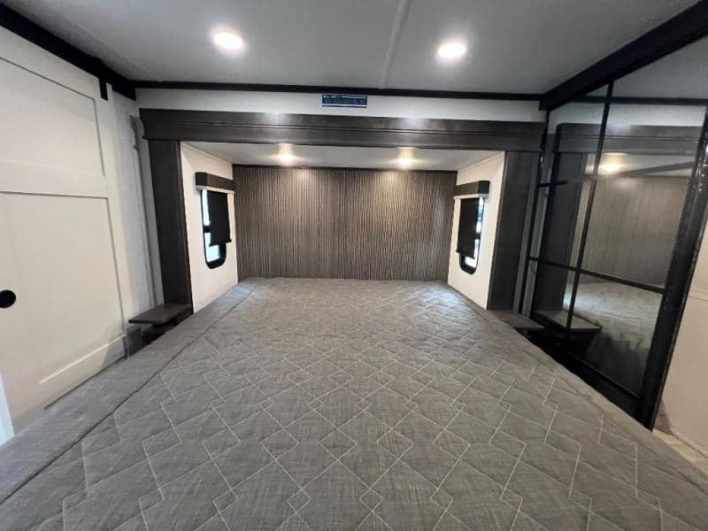 2025 Keystone RV 2025 Keystone RV Alpine Avalanche Edition - thumbnail 54