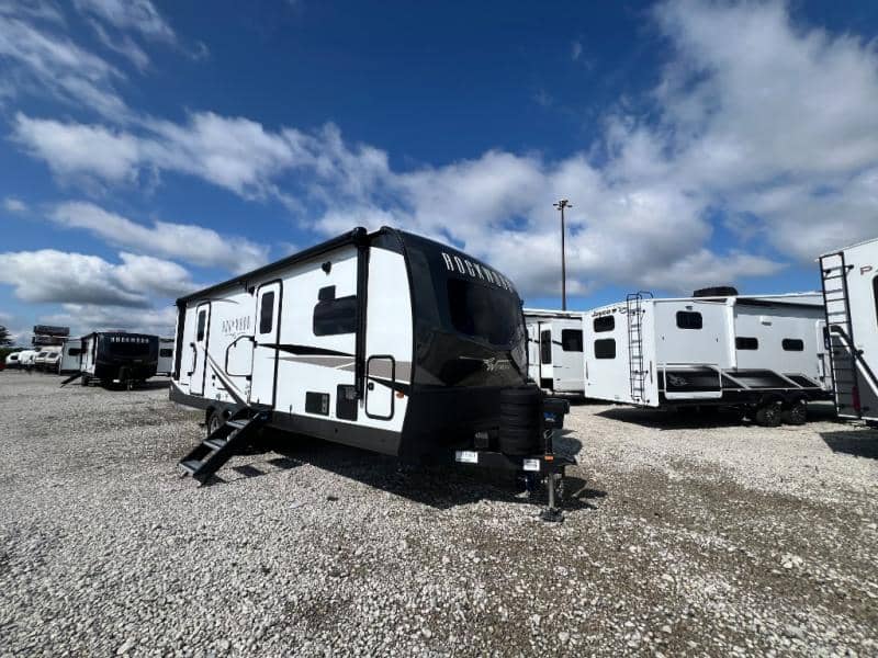 2025 Forest River 2025 Forest River Rockwood Ultra Lite - thumbnail 3