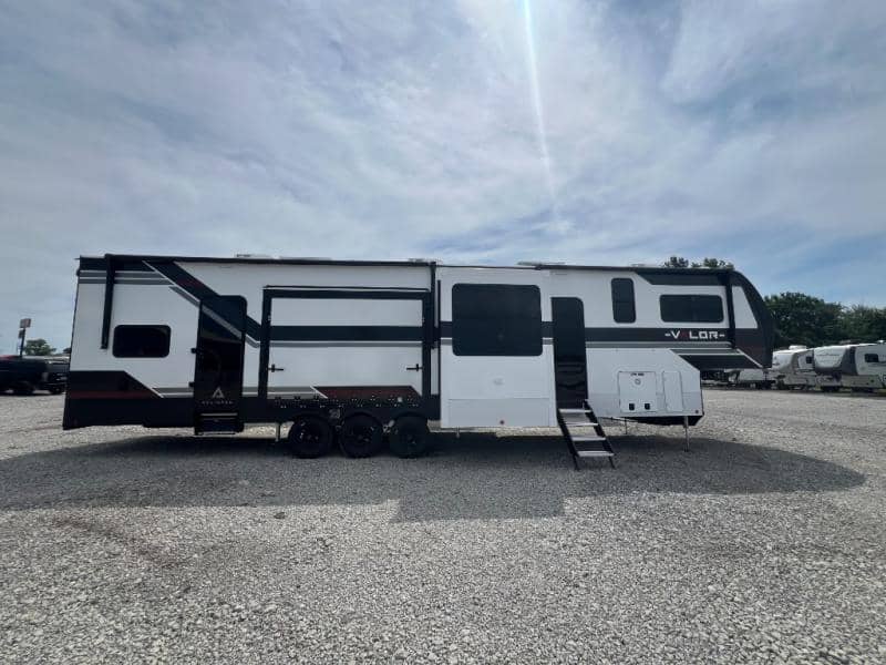 2026 Alliance RV 2026 Alliance RV Valor - thumbnail 6