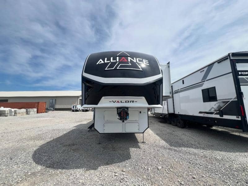 2026 Alliance RV 2026 Alliance RV Valor - thumbnail 7