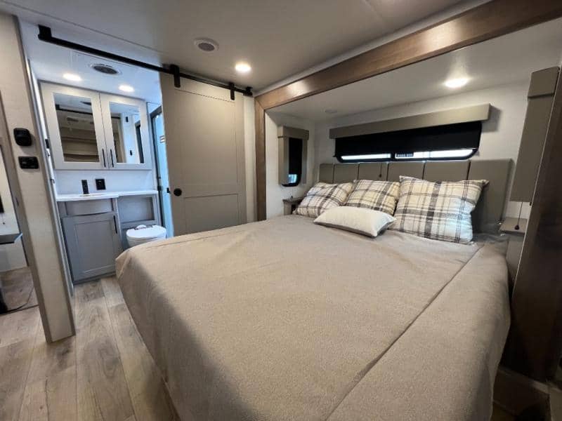 2026 Alliance RV 2026 Alliance RV Valor - thumbnail 59