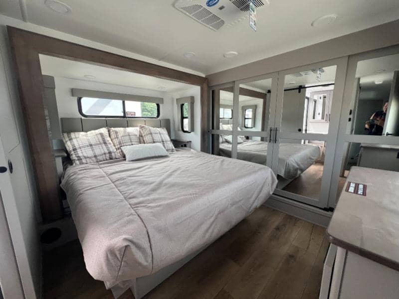 2026 Alliance RV 2026 Alliance RV Valor - thumbnail 60