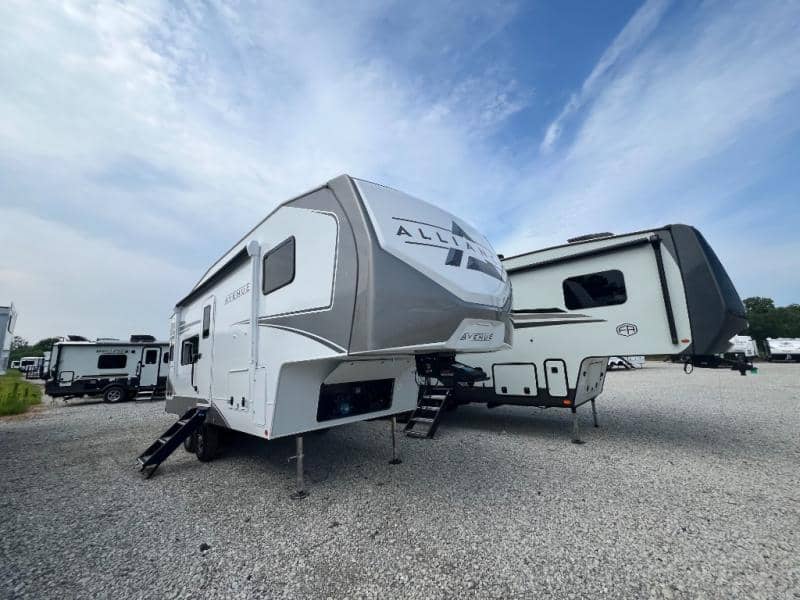 2026 Alliance RV 2026 Alliance RV Avenue - thumbnail 3