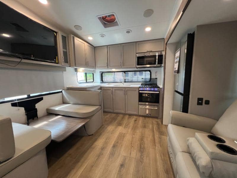 2026 Alliance RV 2026 Alliance RV Avenue - thumbnail 19