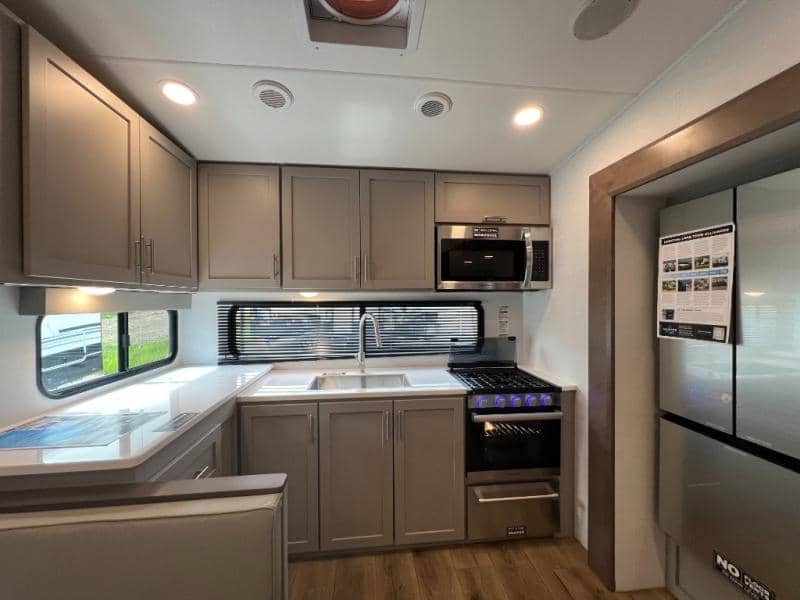 2026 Alliance RV 2026 Alliance RV Avenue - thumbnail 20