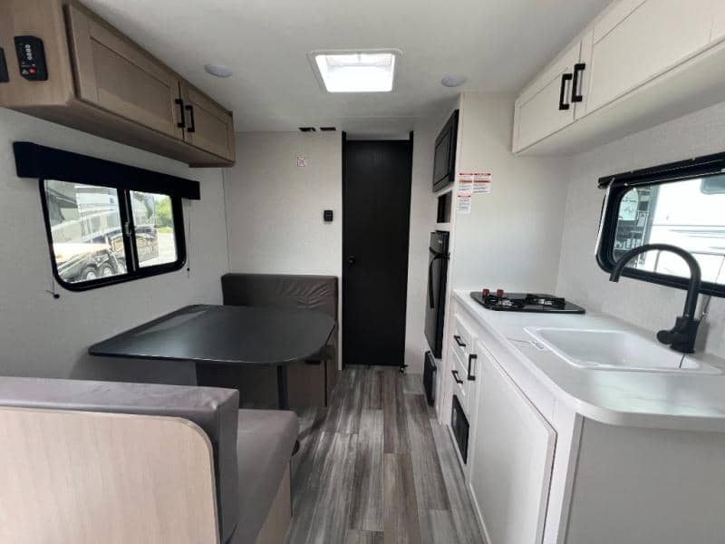 2026 Jayco 2026 Jayco Jay Flight SLX - thumbnail 8