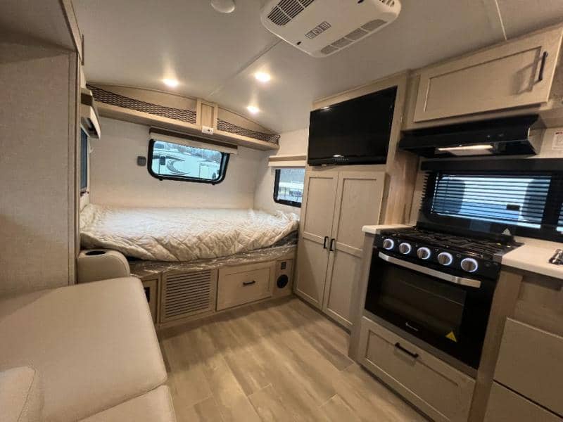 2023 Forest River 2023 Forest River Rockwood Geo Pro - thumbnail 12