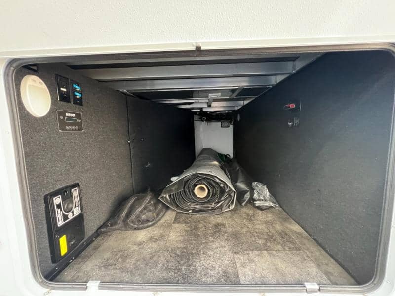 2023 Grand Design 2023 Grand Design Solitude - thumbnail 10