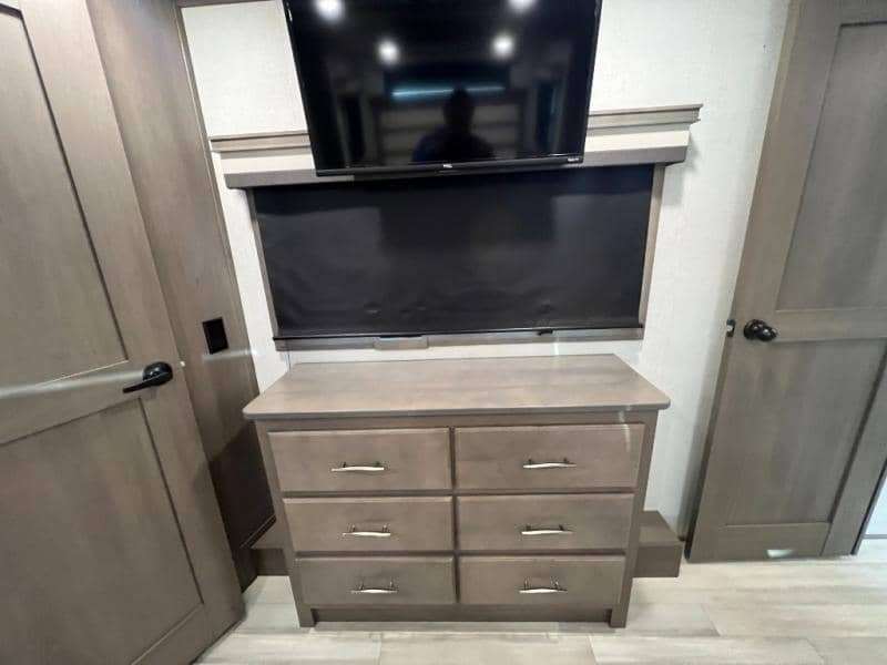 2023 Grand Design 2023 Grand Design Solitude - thumbnail 54