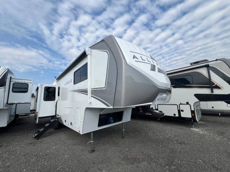 2026 Alliance RV 2026 Alliance RV Avenue - thumbnail 3
