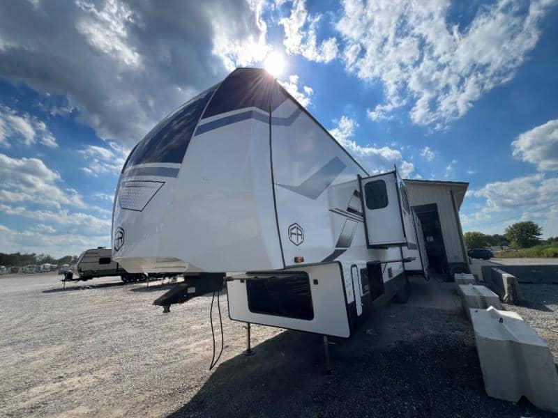 2026 Forest River 2026 Forest River Sandpiper - thumbnail 5