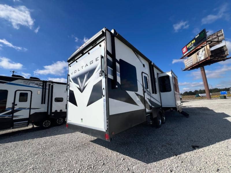 2022 Dutchmen 2022 Dutchmen Voltage - thumbnail 4