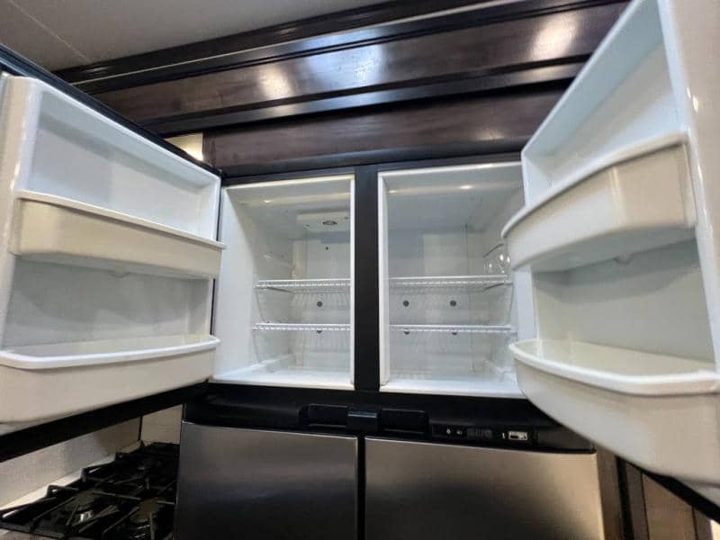 2022 Dutchmen 2022 Dutchmen Voltage - thumbnail 21