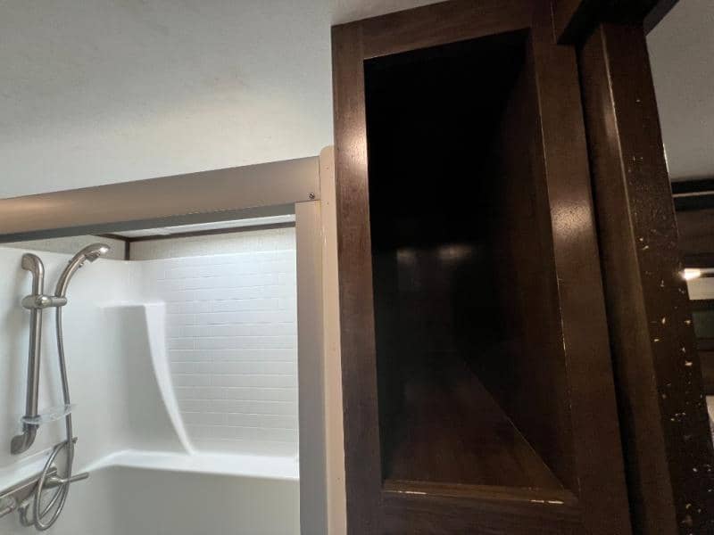 2022 Dutchmen 2022 Dutchmen Voltage - thumbnail 39