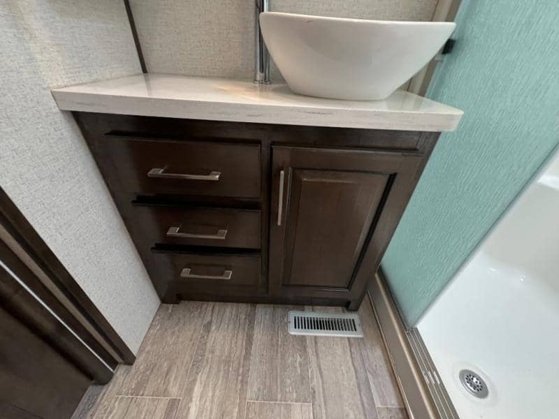 2022 Dutchmen 2022 Dutchmen Voltage - thumbnail 44