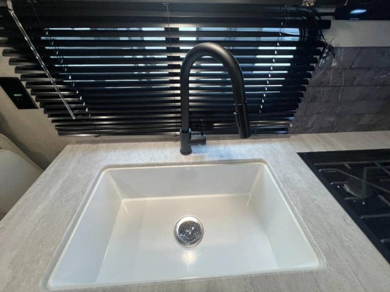 2024 Coachmen 2024 Coachmen Catalina Trail Blazer - thumbnail 17