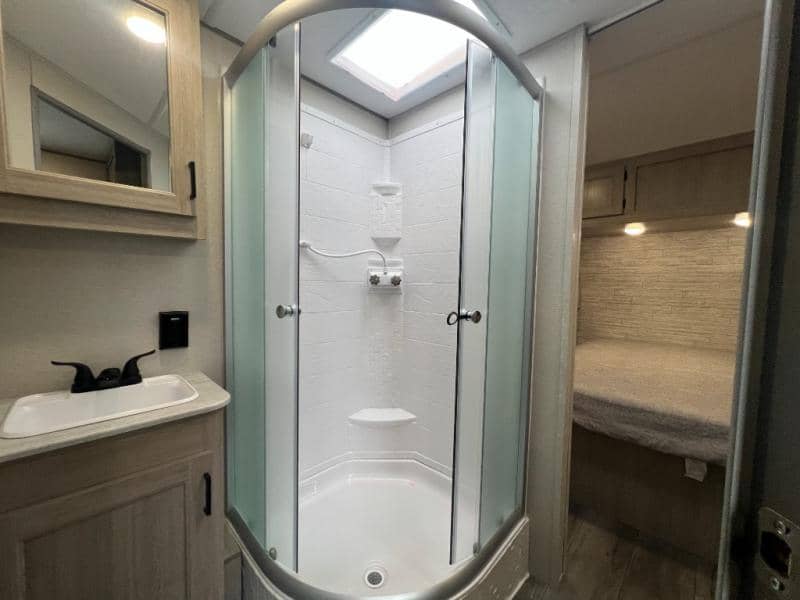 2024 Coachmen 2024 Coachmen Catalina Trail Blazer - thumbnail 31