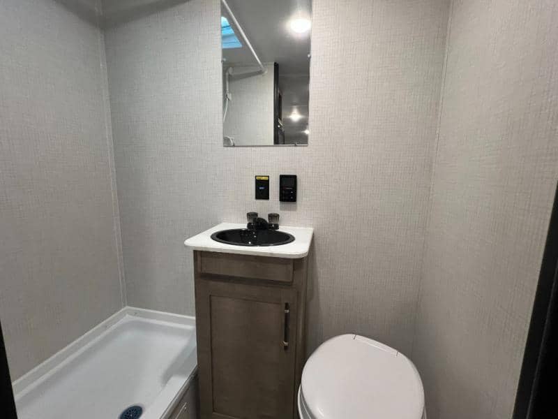 2026 Keystone RV 2026 Keystone RV Springdale Mini - thumbnail 24