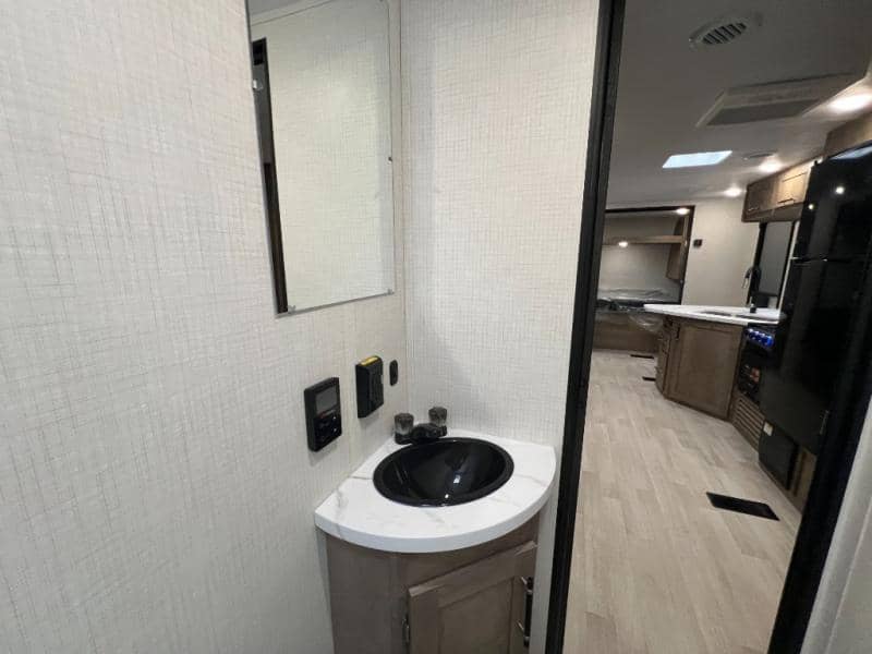 2026 Keystone RV 2026 Keystone RV Springdale Classic - thumbnail 39