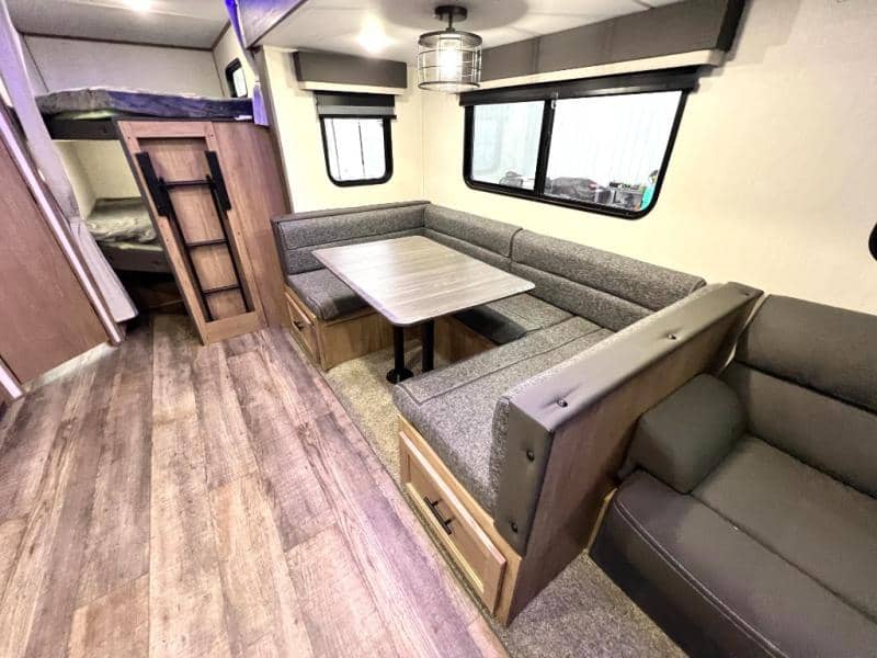 2024 Forest River 2024 Forest River Cherokee Grey Wolf - thumbnail 28