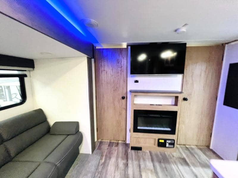 2024 Forest River 2024 Forest River Cherokee Grey Wolf - thumbnail 38