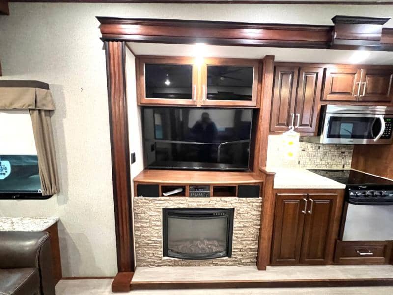 2018 Keystone RV 2018 Keystone RV Avalanche - thumbnail 21