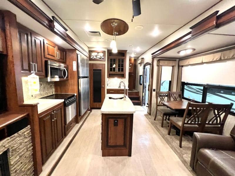 2018 Keystone RV 2018 Keystone RV Avalanche - thumbnail 22